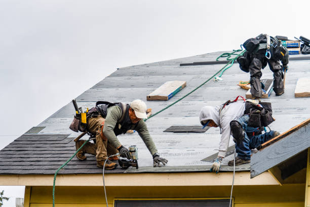 Professional Gutter Installation technician working in Jamestown, RI